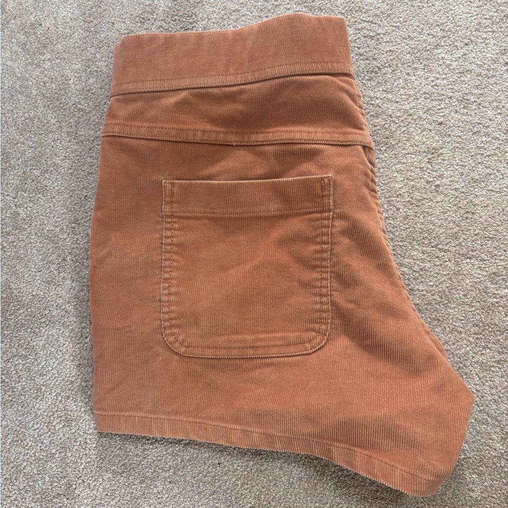 Rust Corduroy shorts with Pocket